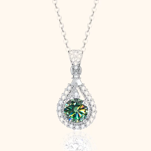 Alindra Voselle Necklace | White Gold
