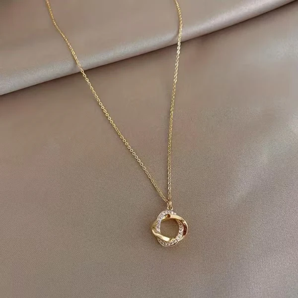 Elegant Gold Pendant Necklace - Image 2