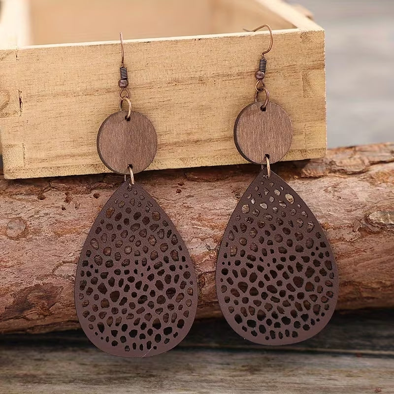 Vintage Style Leather Cutout Drop Earrings - Image 4