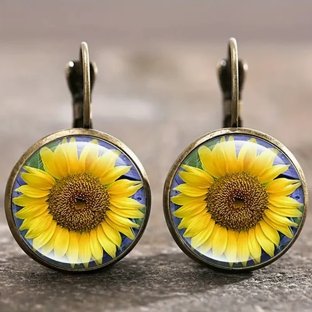Vintage Silver Sunflower Pendant